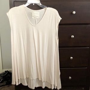 White tank/T-shirt